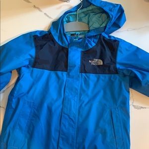Like new The north face rain jacket - toddler boy 3T